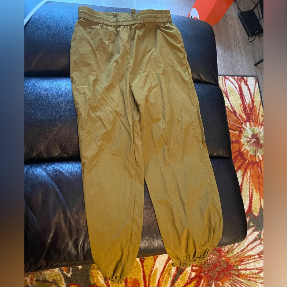 Women’s Relaxed Nylon Joggers